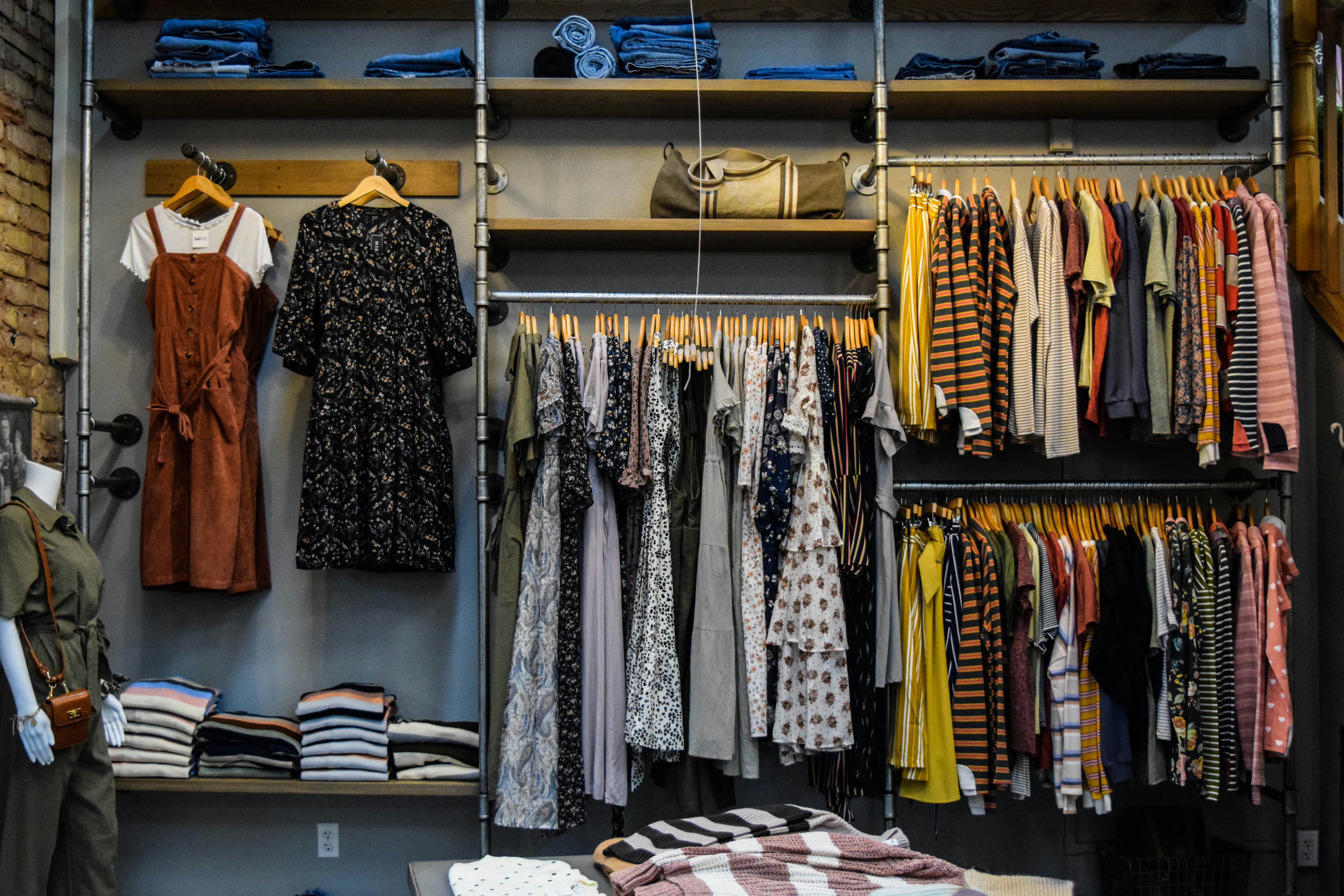 Store for clothes buy any 2 items 