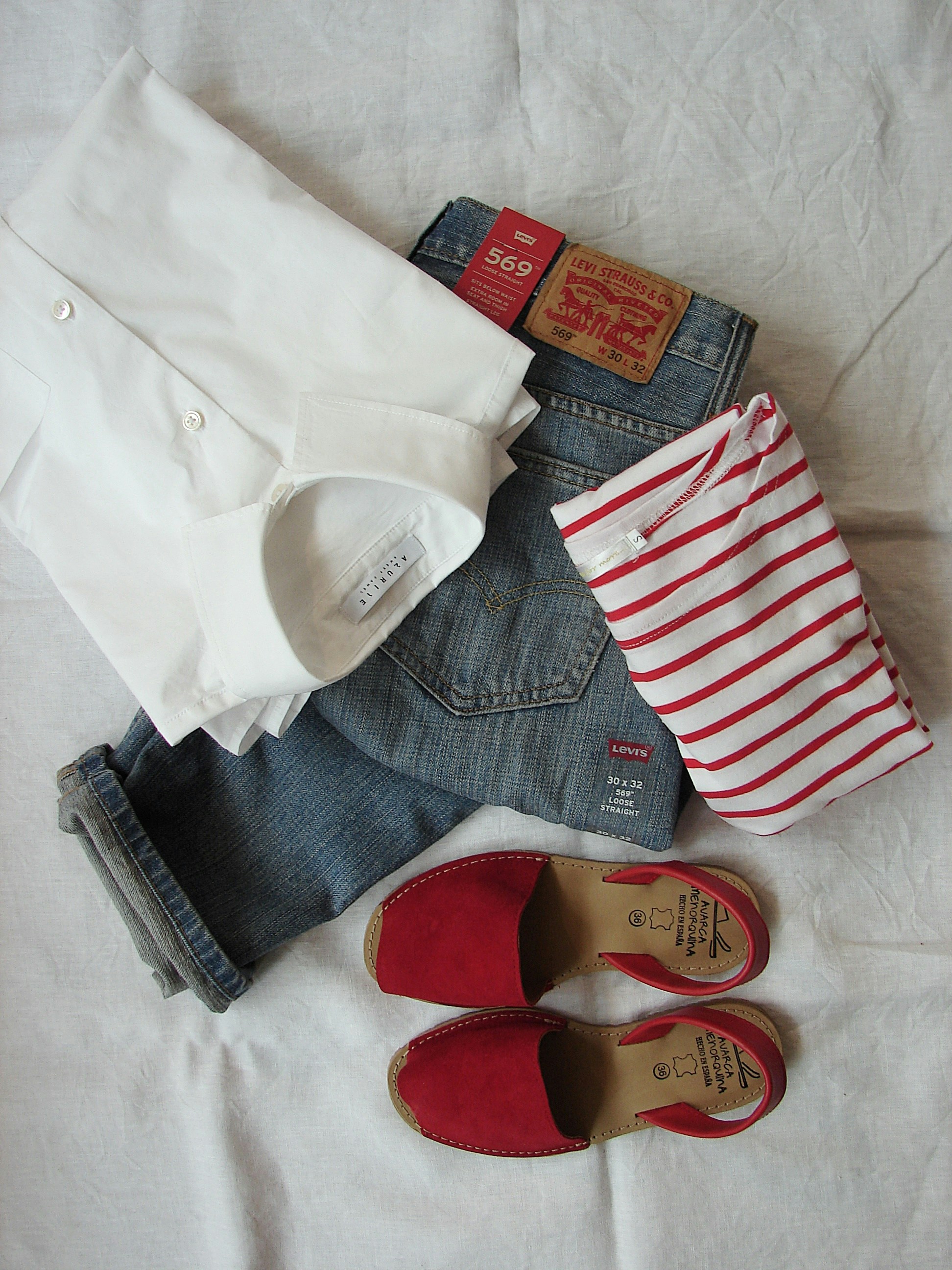 white shirt with red color t-shirt with jeans